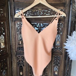 🍑adorable peach ribbed grommet one piece🍑